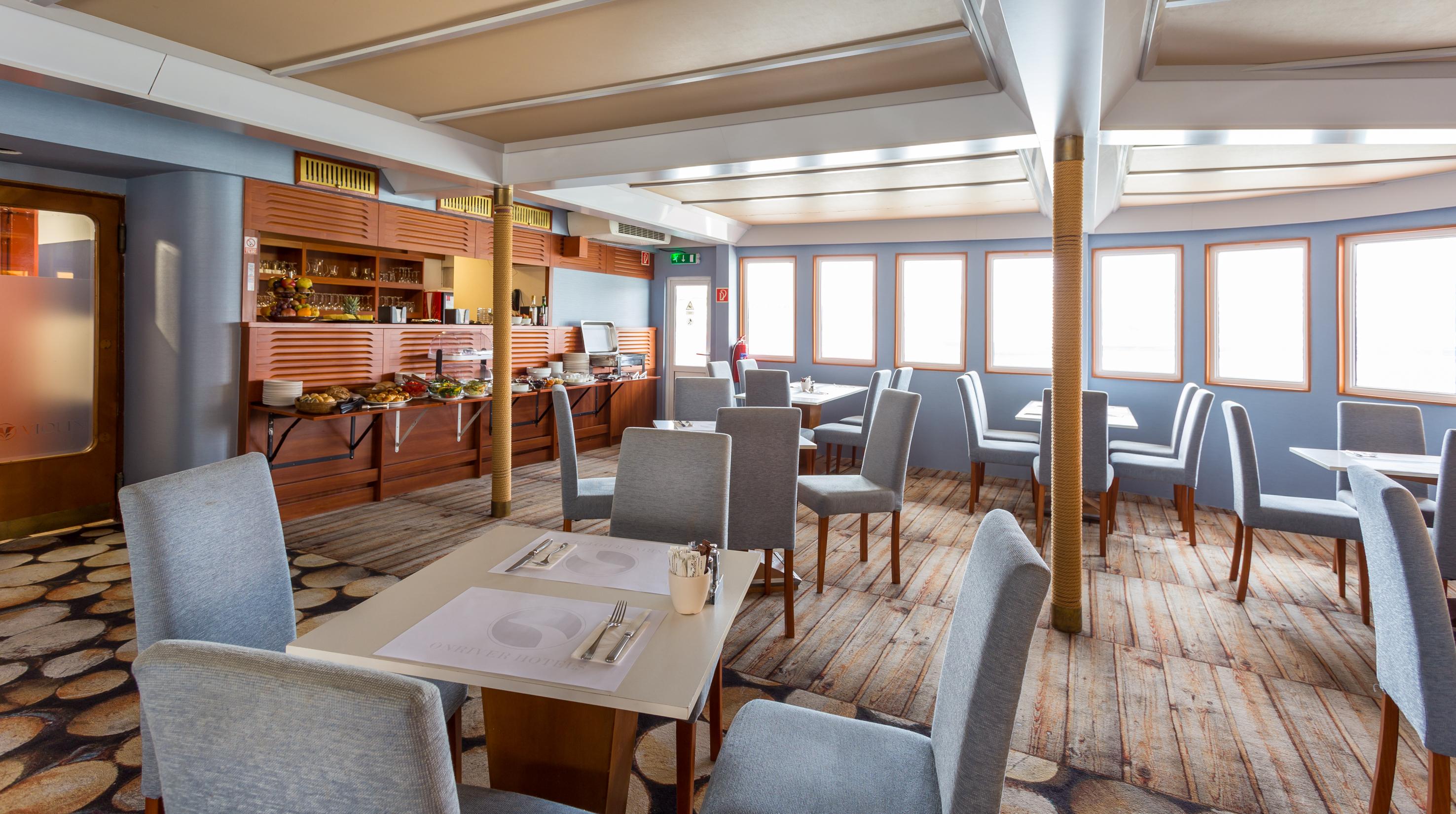 Botel Grand Jules - Boat Boedapest
